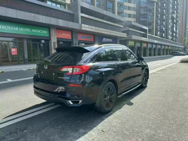 广州19年本田冠道8