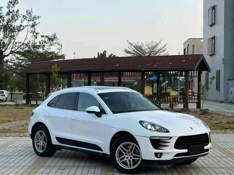 广州15年保时捷Macan2