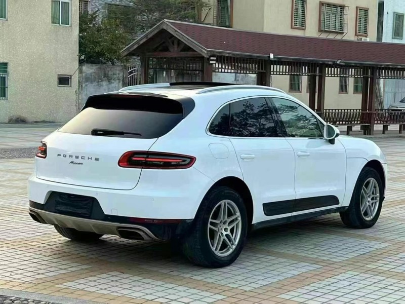 广州15年保时捷Macan8