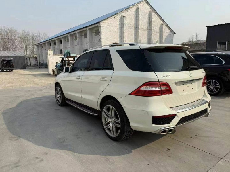 徐州13年奔驰ML8