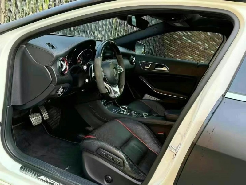 广州16年奔驰AMG4