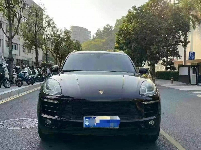 广州15年保时捷Macan1