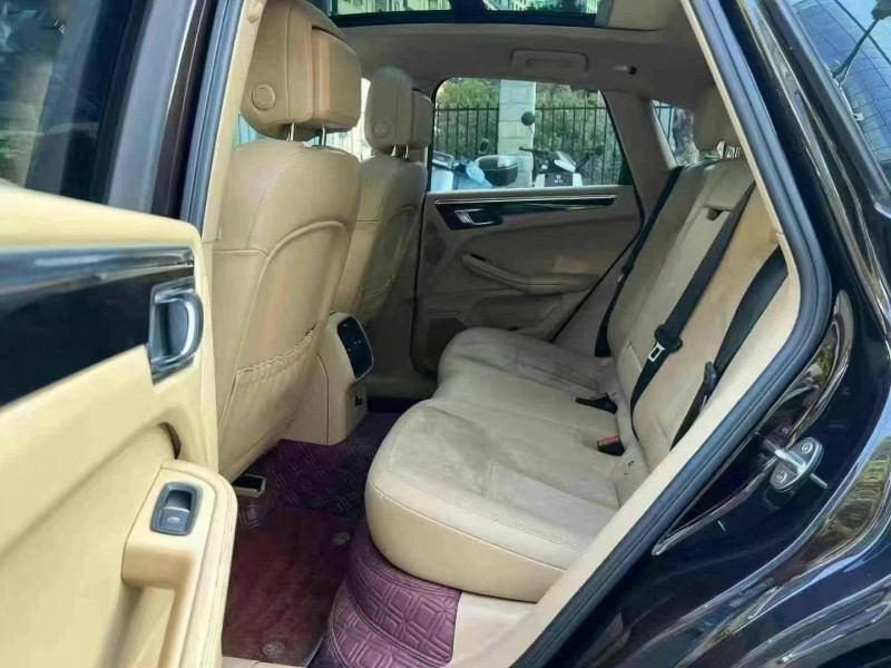 广州15年保时捷Macan5