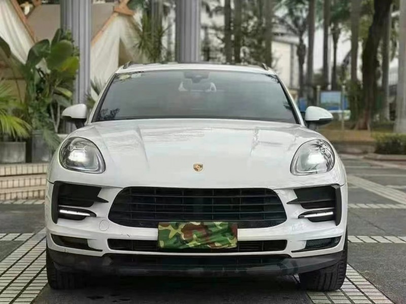广州18年保时捷Macan1