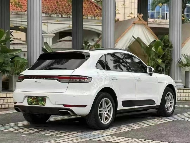广州18年保时捷Macan4