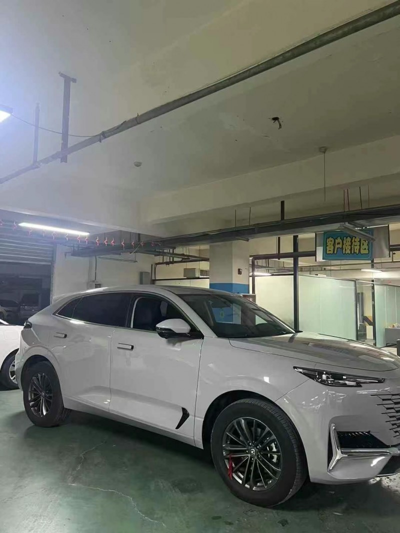 成都24年長安汽車UNI5