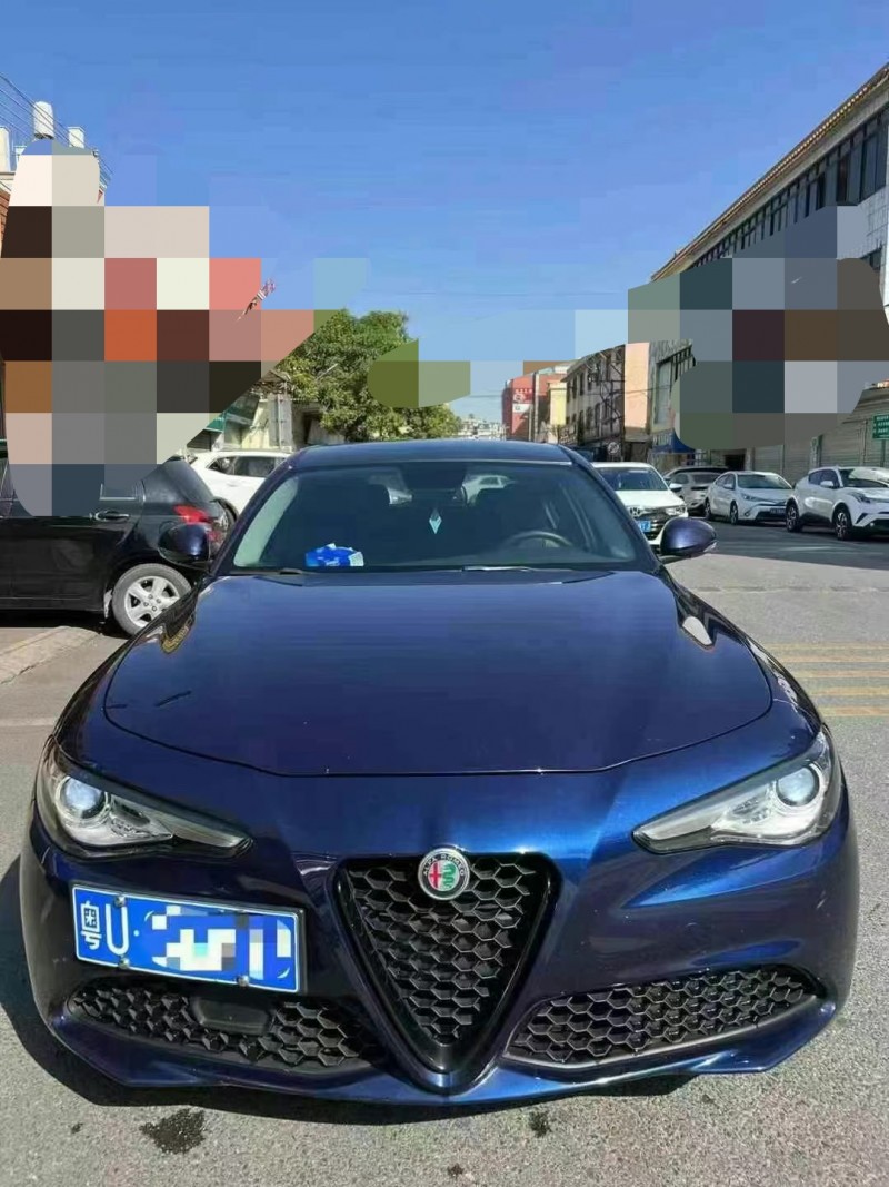 广州18年阿尔法·罗密欧Giulia1