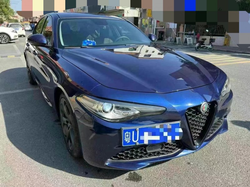广州18年阿尔法·罗密欧Giulia2