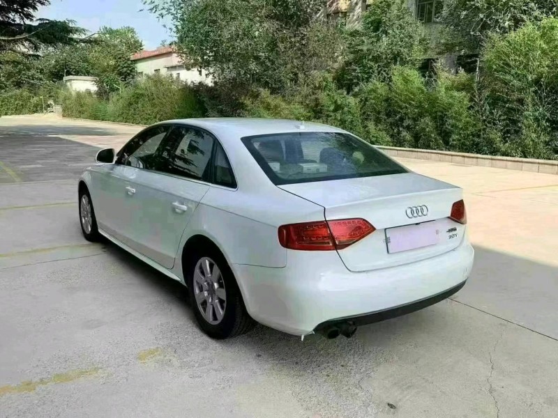 淄博12年奧迪A4L3