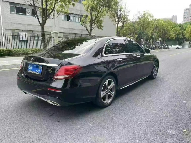 广州20年奔驰E7