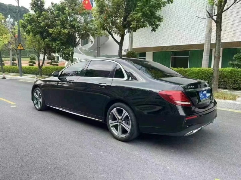广州20年奔驰E8