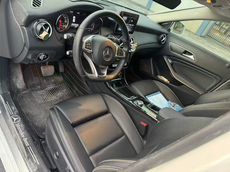 广州20年奔驰GLA5