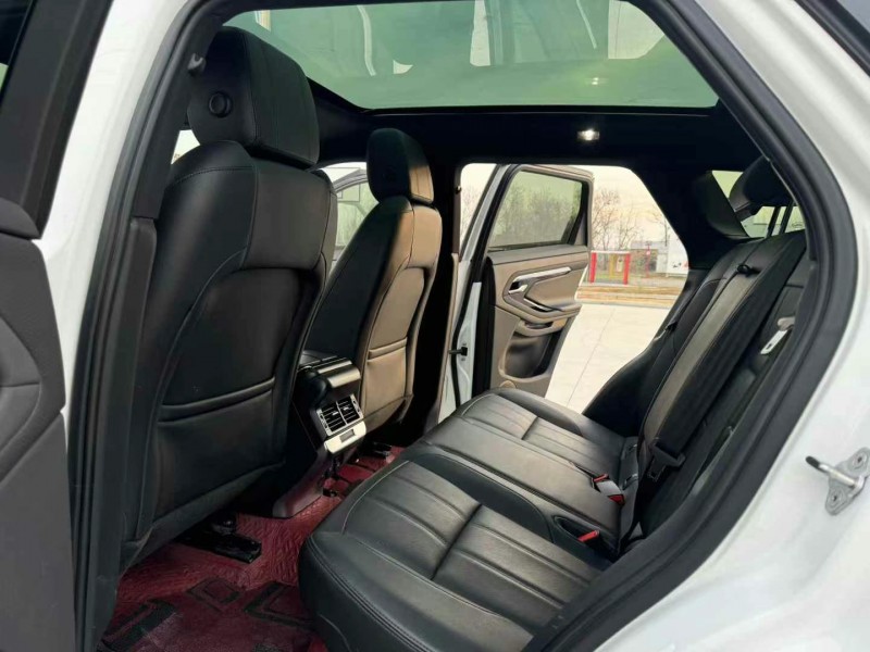 徐州21年路虎极光7