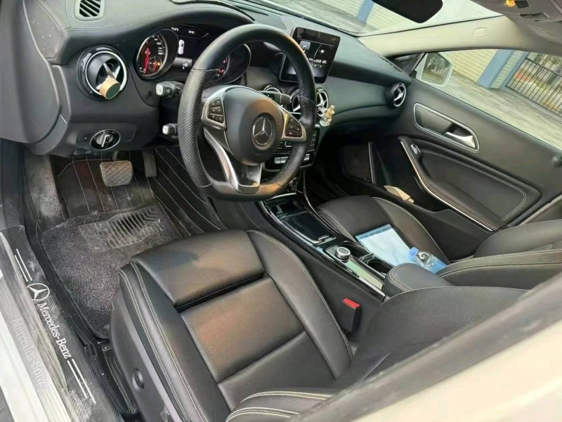 广州20年奔驰GLA6