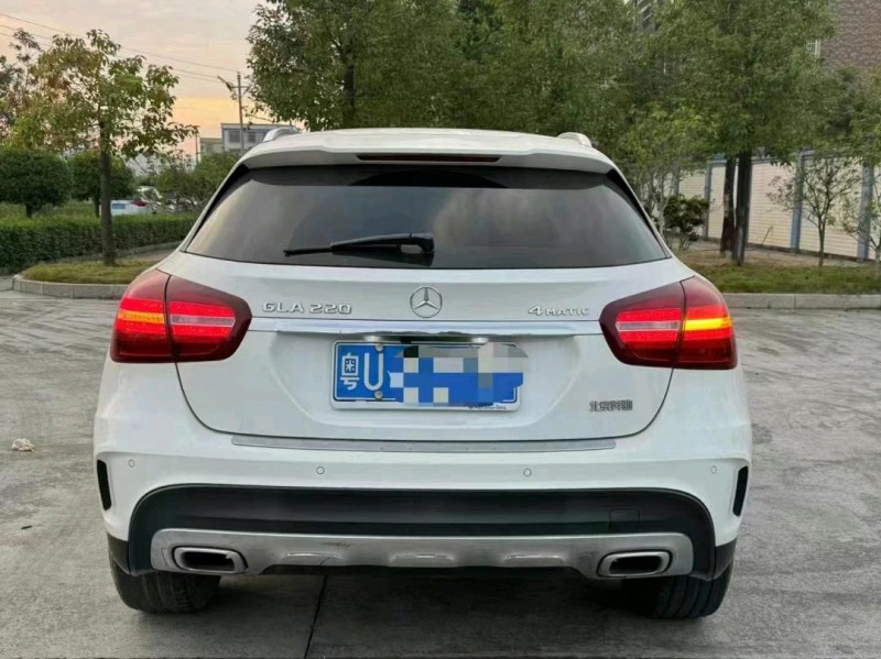 广州20年奔驰GLA9