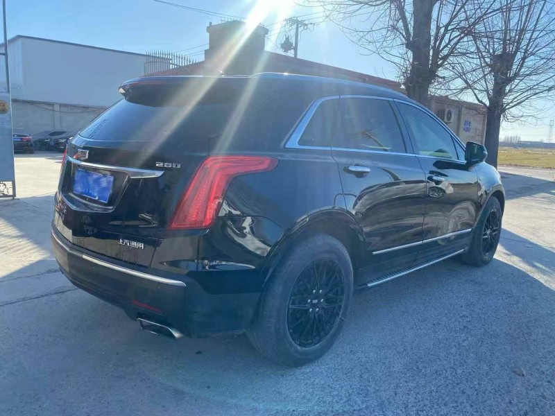 保定18年凯迪拉克XT54