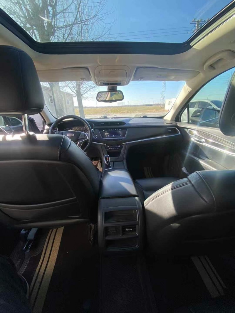 保定18年凯迪拉克XT56