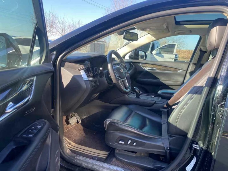 保定18年凯迪拉克XT58