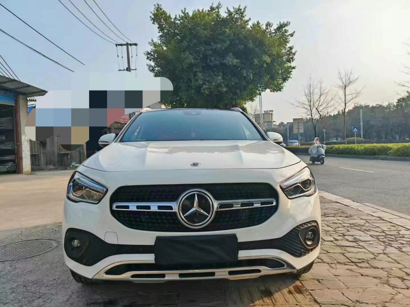 广州22年奔驰GLA1