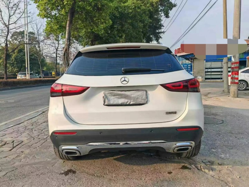 广州22年奔驰GLA9