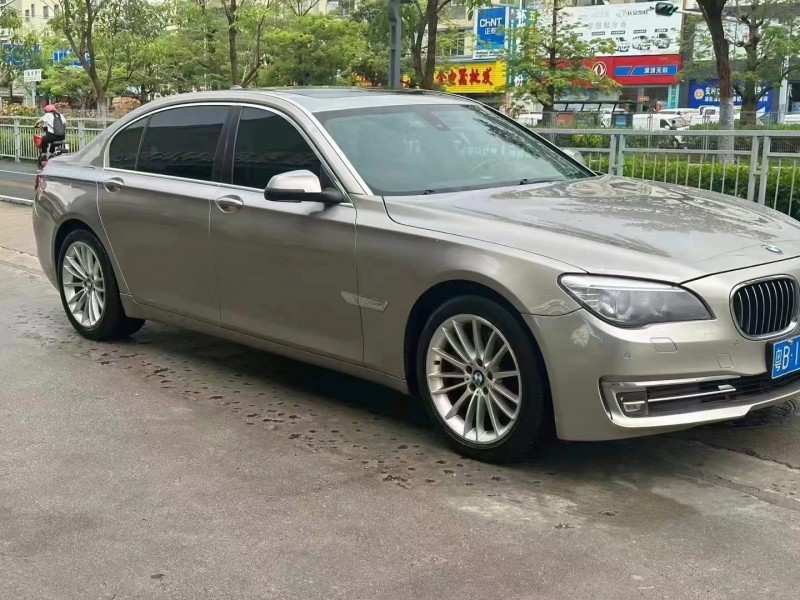 广州14年宝马7系3