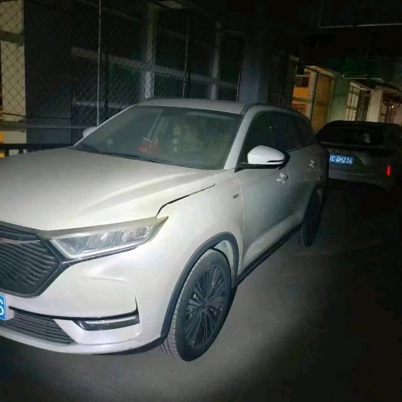 銀川20年長安汽車歐尚6