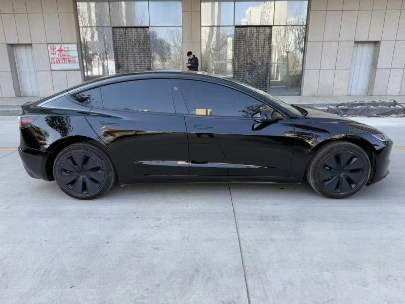 濟寧24年特斯拉MODEL 38