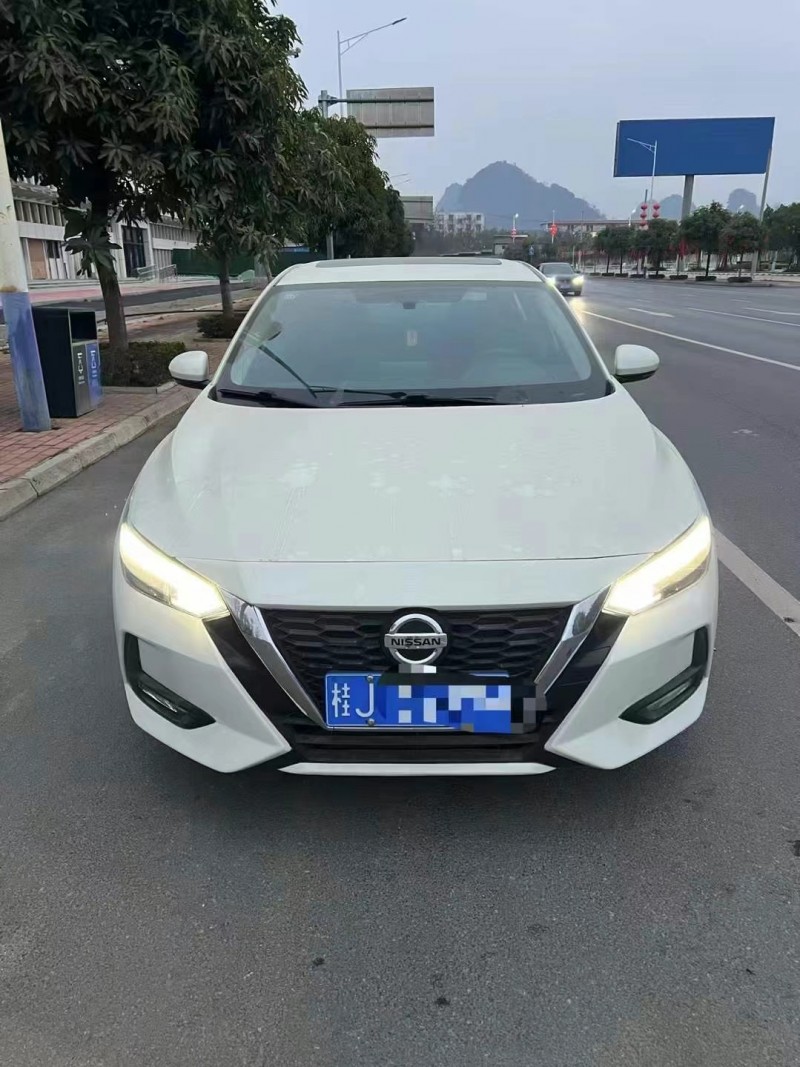 南寧20年日產軒逸1