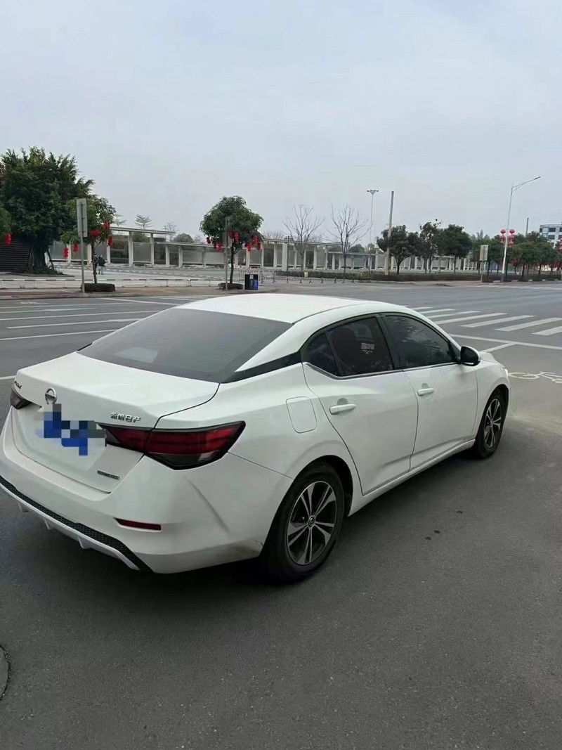 南寧20年日產軒逸7