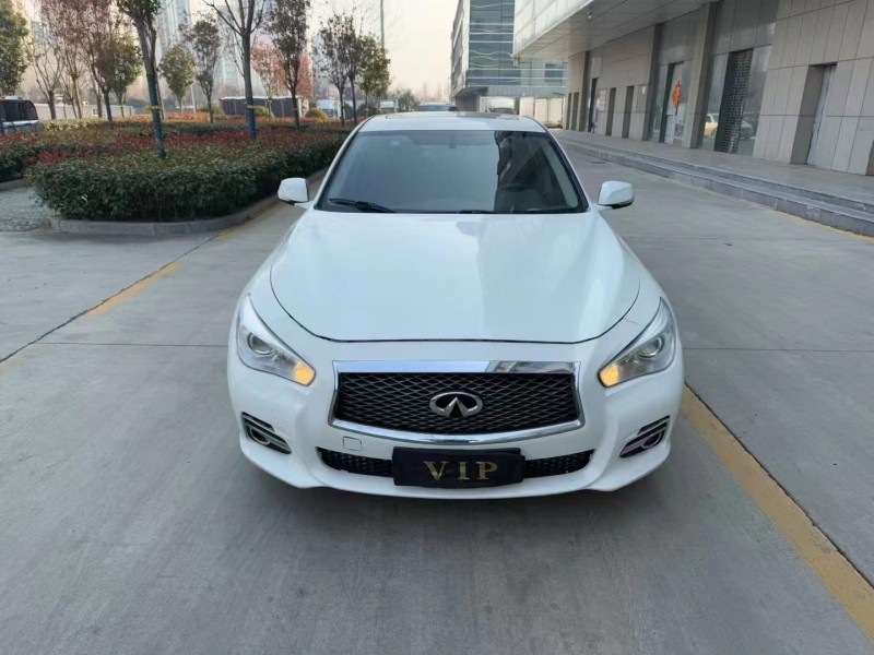 濟寧16年英菲尼迪Q50L1