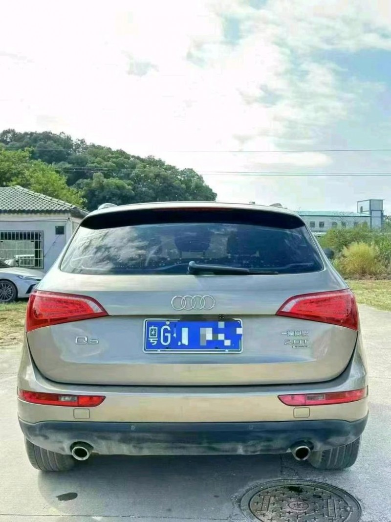 广州12年奥迪Q59