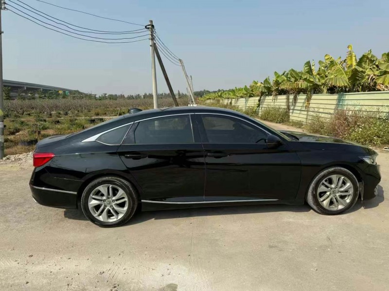 广州21年本田雅阁8