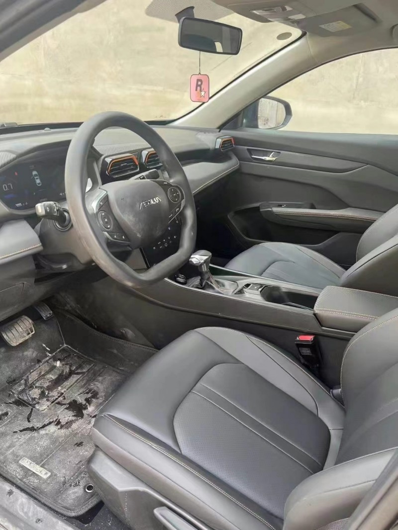 保定24年东风奕炫5