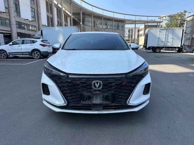 杭州21年長安汽車逸動1
