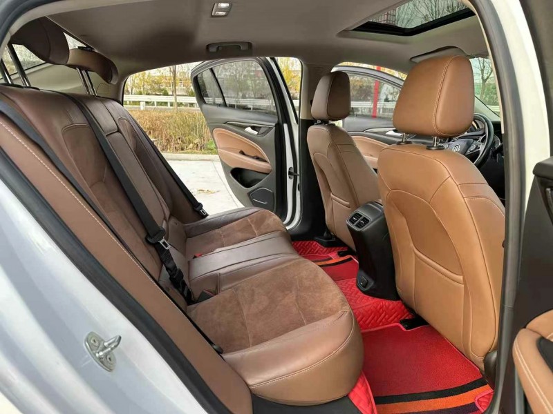 徐州19年别克君威6