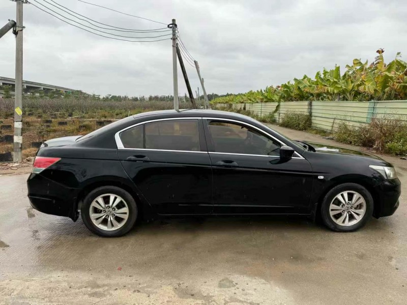 广州11年本田雅阁7