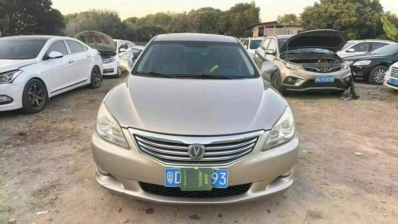 廣州16年長安汽車睿騁1