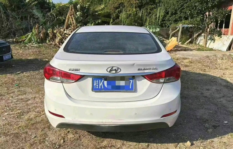 广州13年现代朗动6