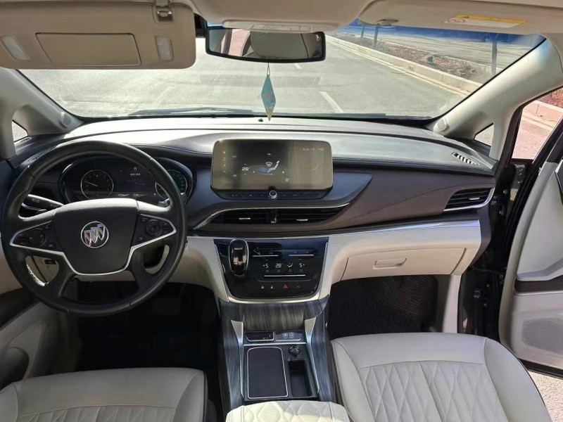 菏泽21年别克GL85