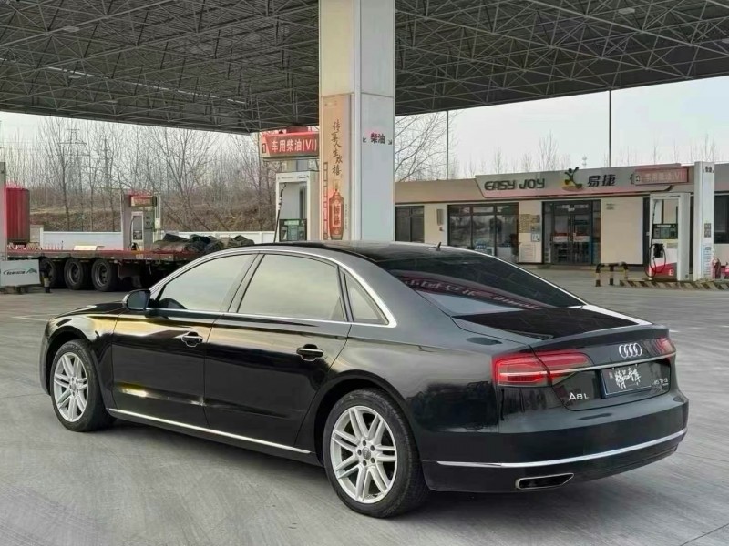 菏泽17年奥迪A8L7