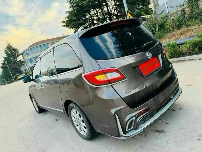 菏泽13年别克GL88