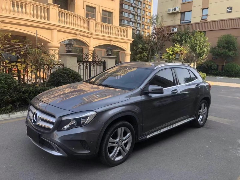 菏泽16年奔驰GLA2