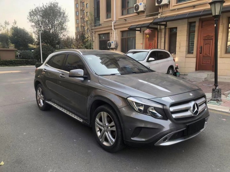 菏泽16年奔驰GLA3