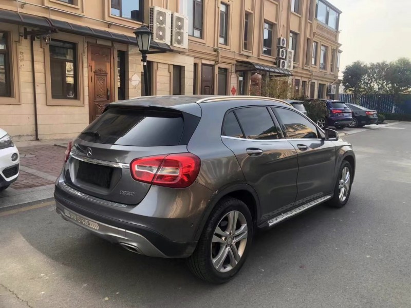 菏泽16年奔驰GLA7