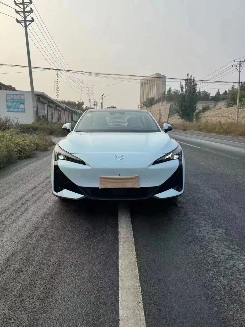 邯鄲24年極狐汽車阿爾法1