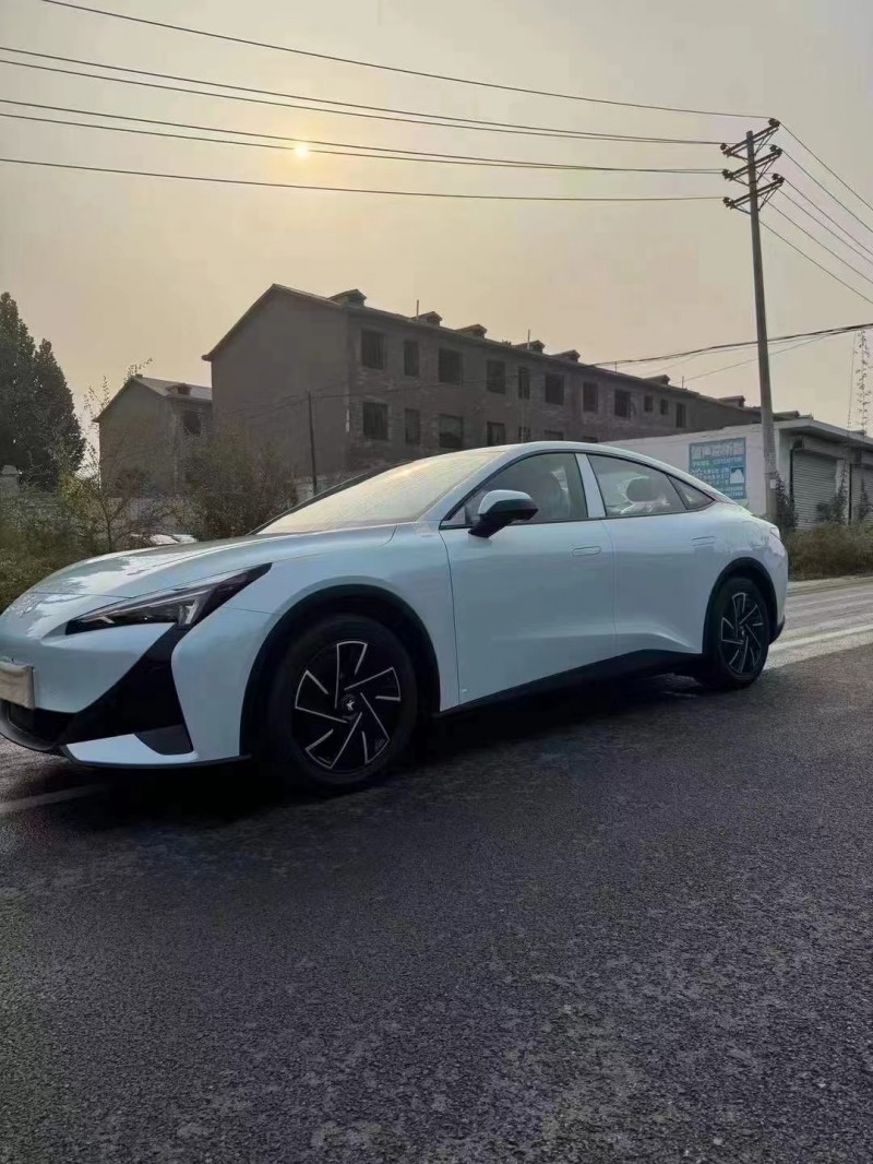 邯鄲24年極狐汽車阿爾法2