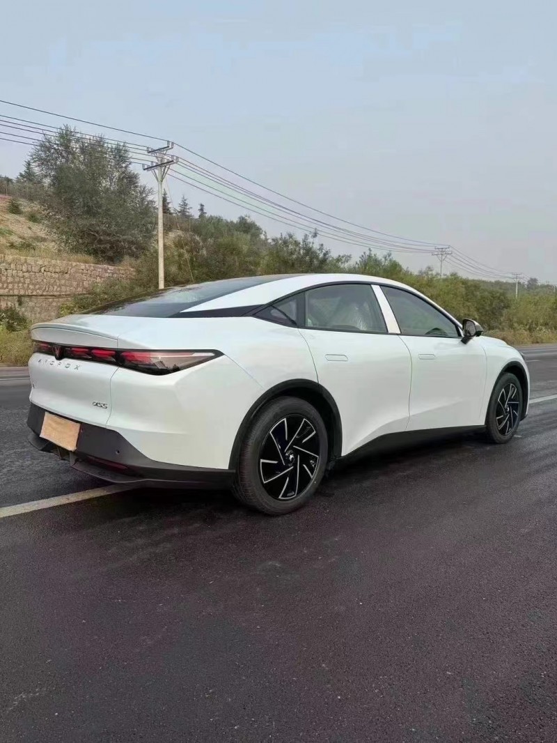 邯鄲24年極狐汽車阿爾法8