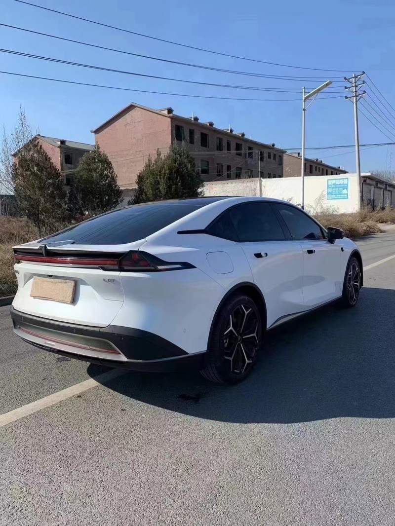 邯鄲25年長安汽車深藍8