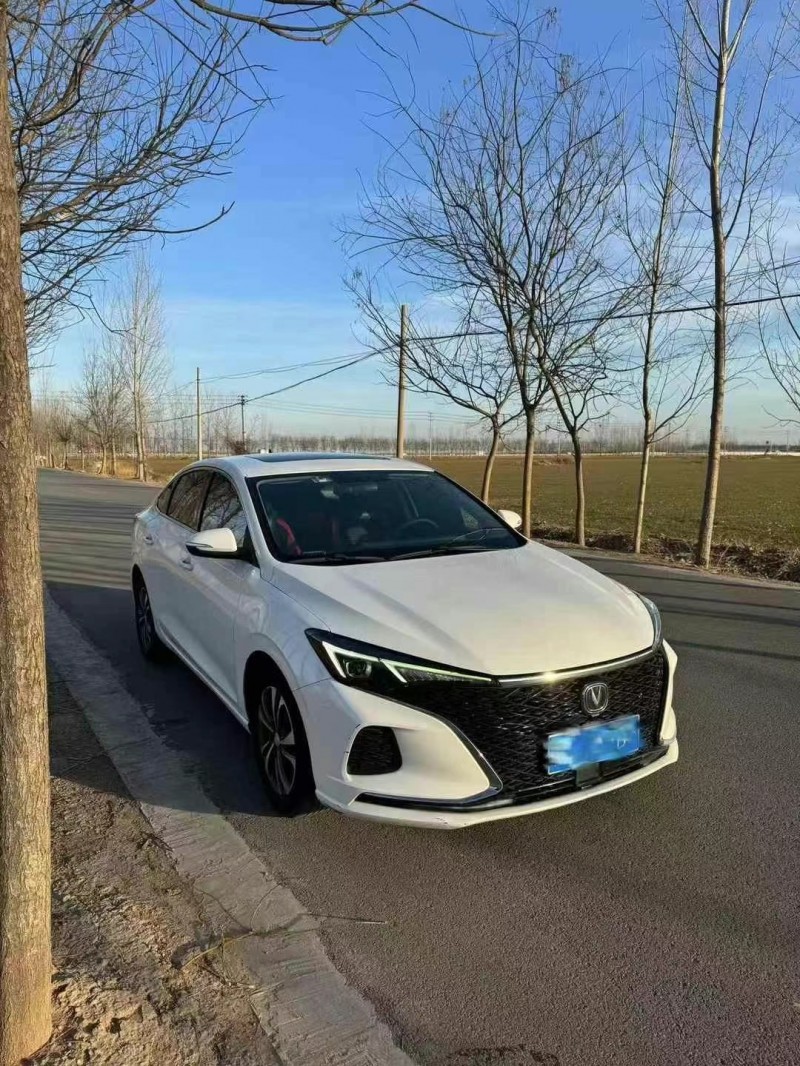 菏澤20年長安汽車逸動3