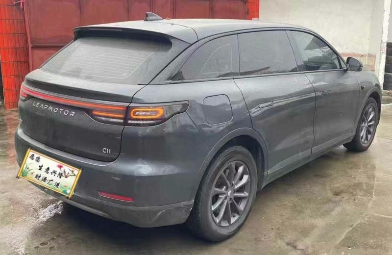 陽江23年零跑汽車C116